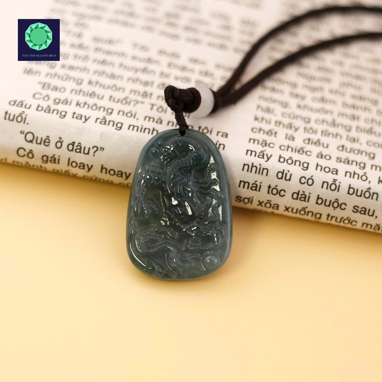 Mặt rồng Phỉ Thúy